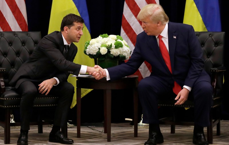 CNN: Donald Trump şi Volodimir Zelenski au programată o discuţie telefonică