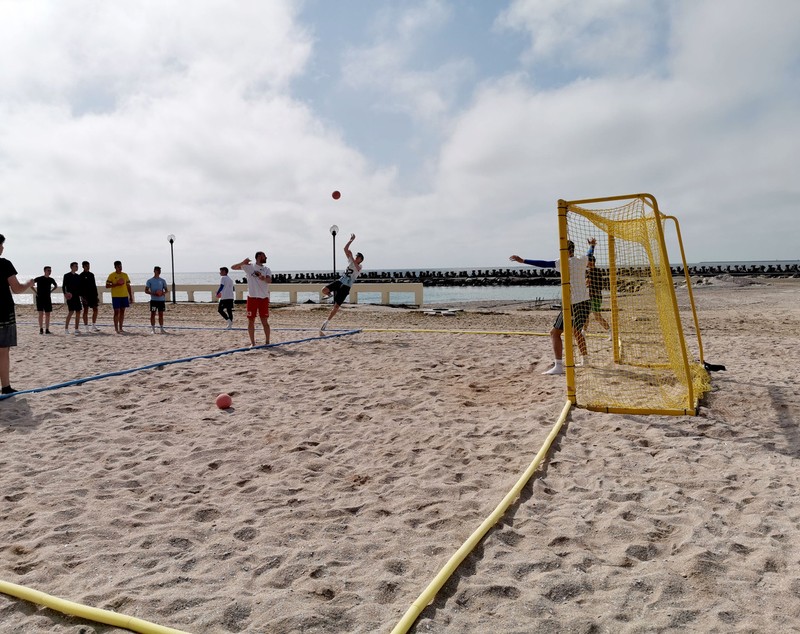 România ar putea organiza Campionatul Mondial de handbal pe plajă în 2022