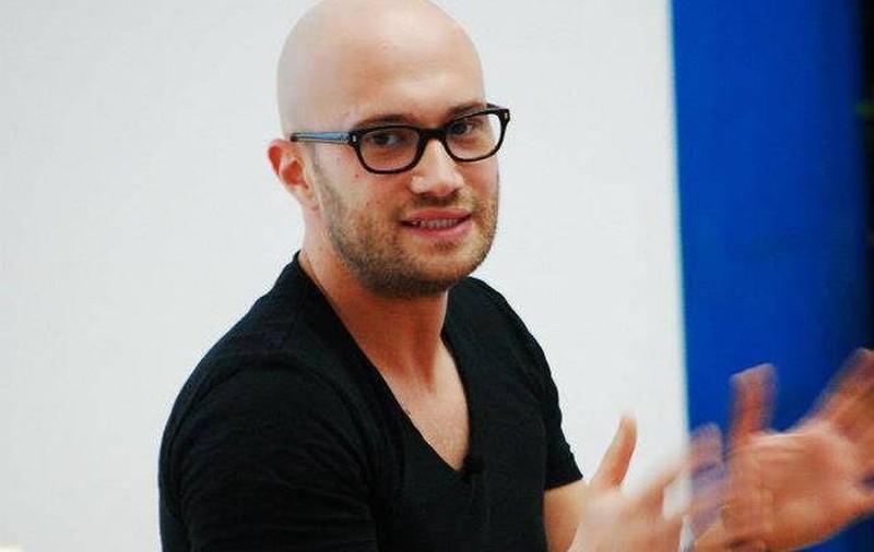 De ZIUA ÎNDRĂGOSTIŢILOR, MIHAI BENDEAC se DĂ LOVIT! Declaraţiile lui vor dezamăgi multe femei!