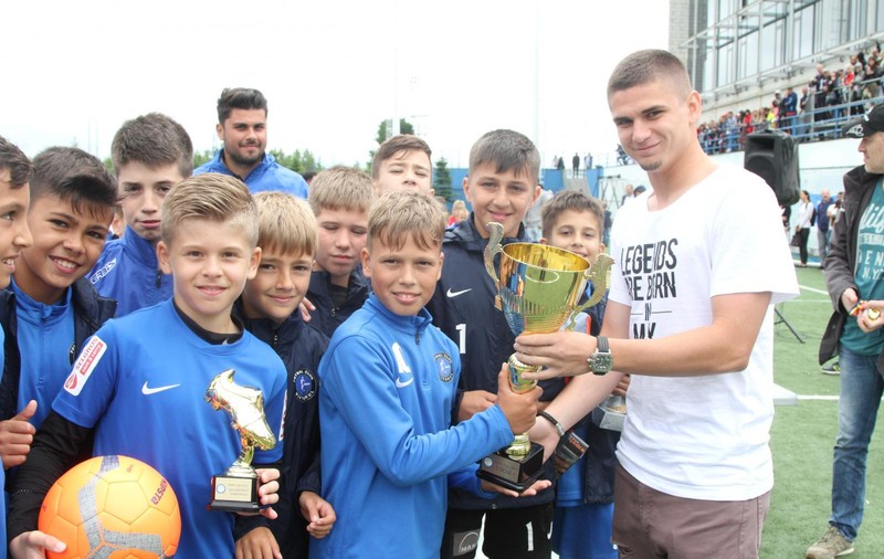 Tricolorul Răzvan Marin a acordat premiile la Dolphin Cup 2017 | GALERIE FOTO