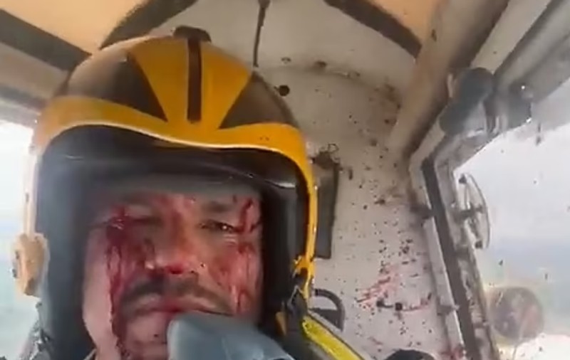 Un pilot a reușit să aterizeze în siguranță, după ce un condor andin i-a spart geamul cabinei și l-a umplut de sânge, în Ecuador
