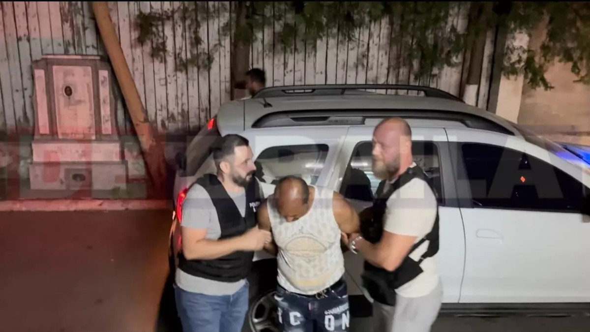 Suspectul crimei de la Brăila, dus la audieri. FOTO: Captură video De Brăila.