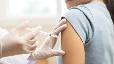 Health,Care,,Corona,Virus,,Hand,Of,Woman,Nurse,,Doctor,Giving