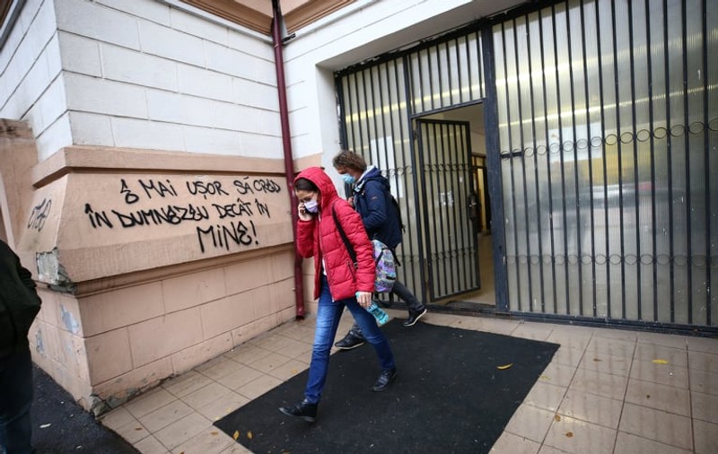 „Prin ce se aseamănă catalogul și carnetul de note?”, întrebare la concursul de directori de școală. 34% au picat