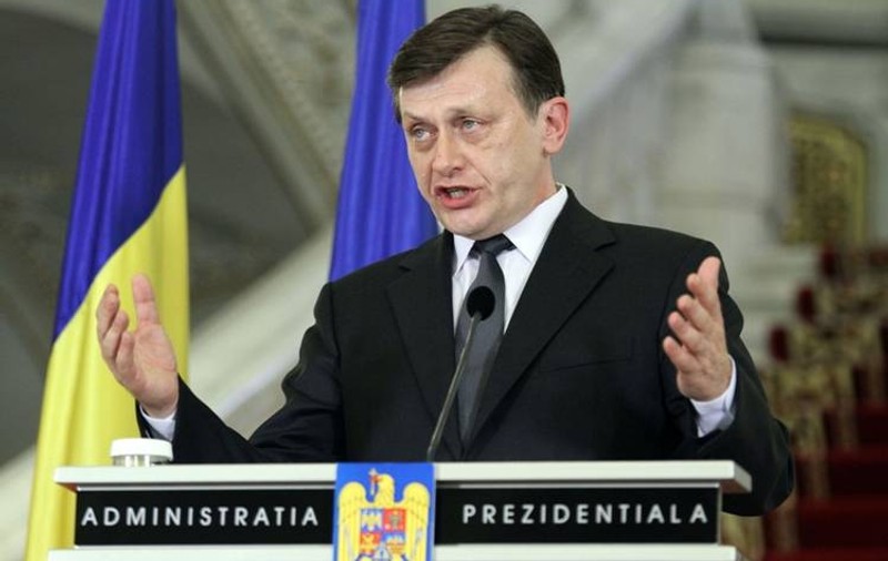 CRIN ARUNCĂ BOMBA! "A fost o acţiune de distrugere organizată, FINANŢATĂ, coordonată!"