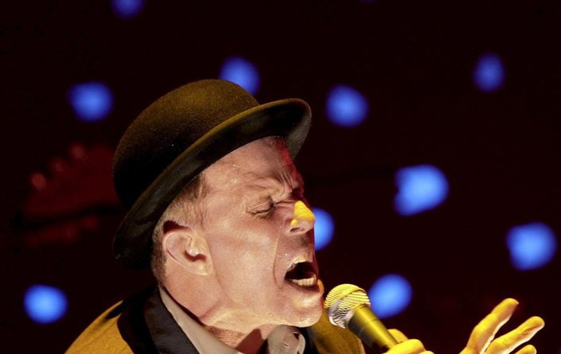 Tom Waits va lansa prima sa carte de poezii
