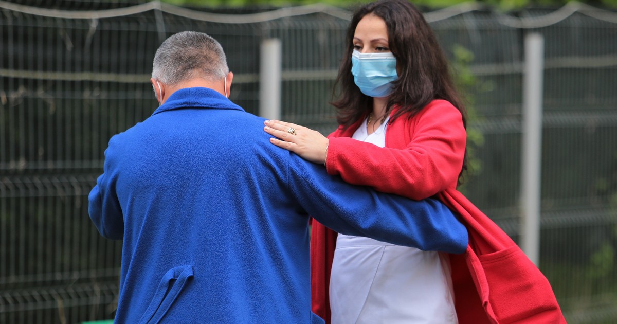 Medicii și pacienții au dansat împreună la Spitalul Voila