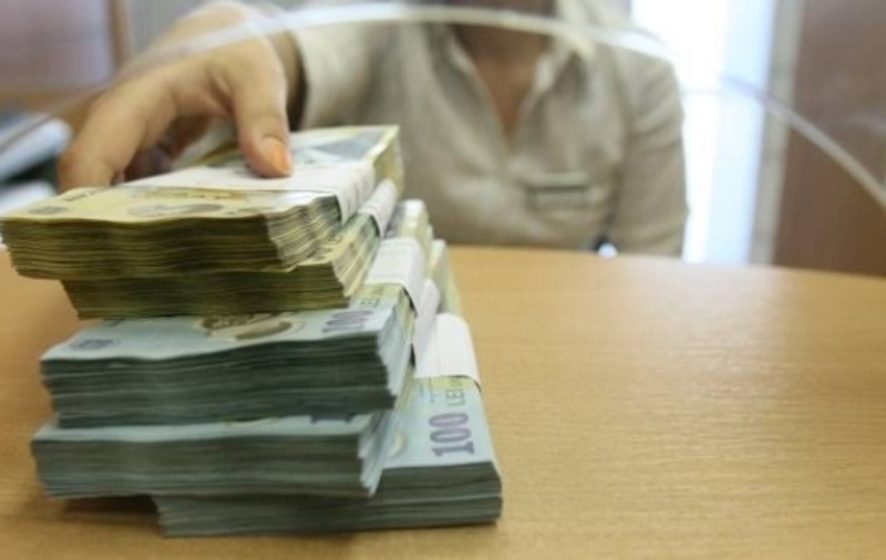 România cheltuie cei mai mulți bani din UE cu salariile bugetarilor, raportat la venituri. Cât câștigă 1,25 milioane de bugetari, în fiecare instituție în parte