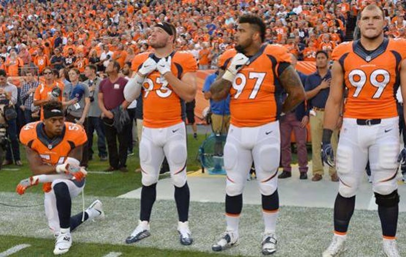 Scandalul ia amploare în NFL. Tot mai mulți jucători protestează împotriva abuzurilor comise de polițiști