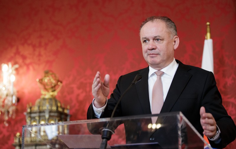 #AllForJan| Președintele Slovaciei cere alegeri anticipate după asasinarea jurnalistului Jan Kuciak