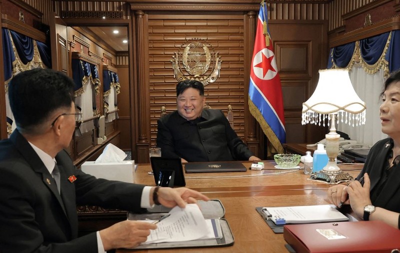 Trenul blindat al lui Kim Jong-Un a intrat în China: cum arată „fortăreața pe șine” care circulă cu cel mult 60 km/h