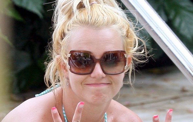 Britney Spears, din nou singurică