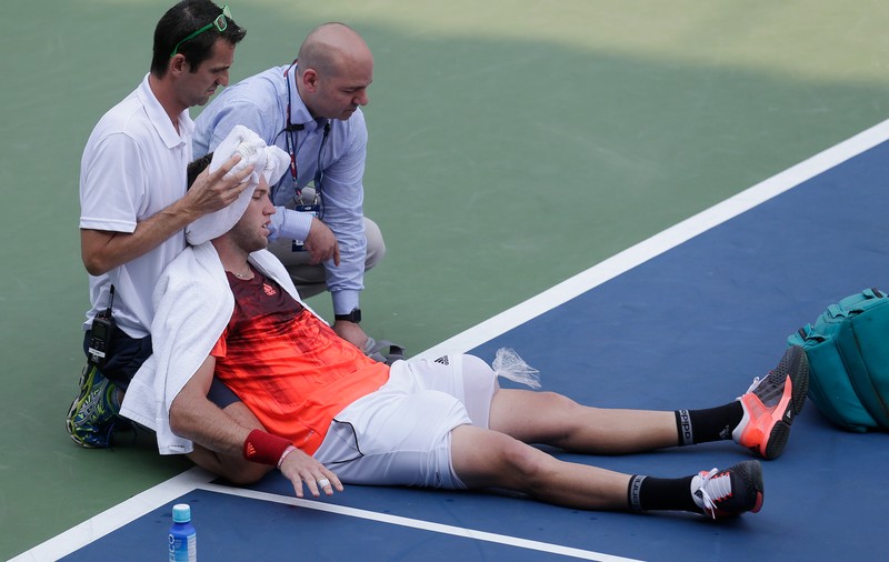 ”Cazul Hănescu” nu e singular în tenis! Un american a căzut din picioare la US Open / VIDEO