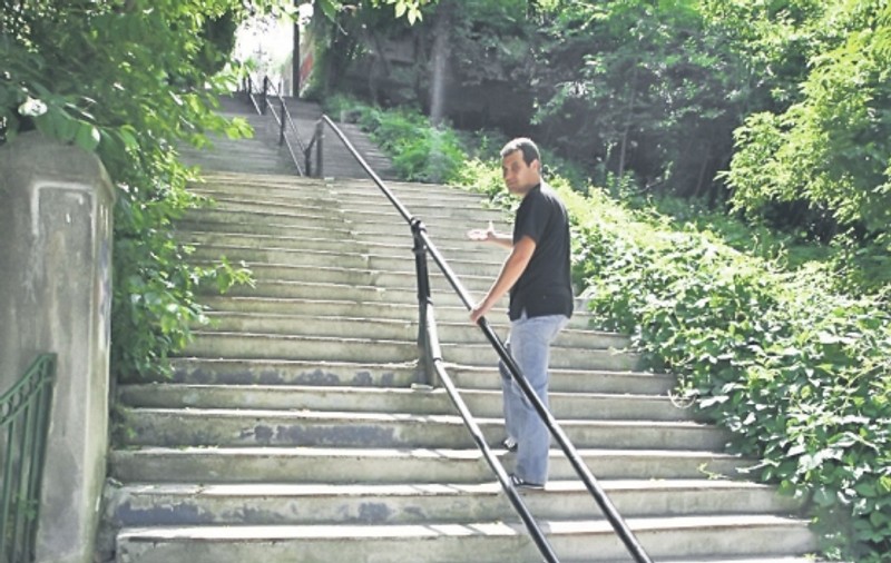 Ce-aţi zice de o plimbare pe străduţele în trepte?