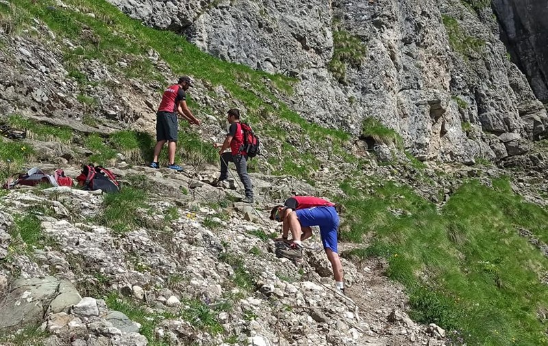 Un turist străin căutat pe munte cu elicopterul a fost găsit în gara din Brașov. De ce n-a răspuns la telefon