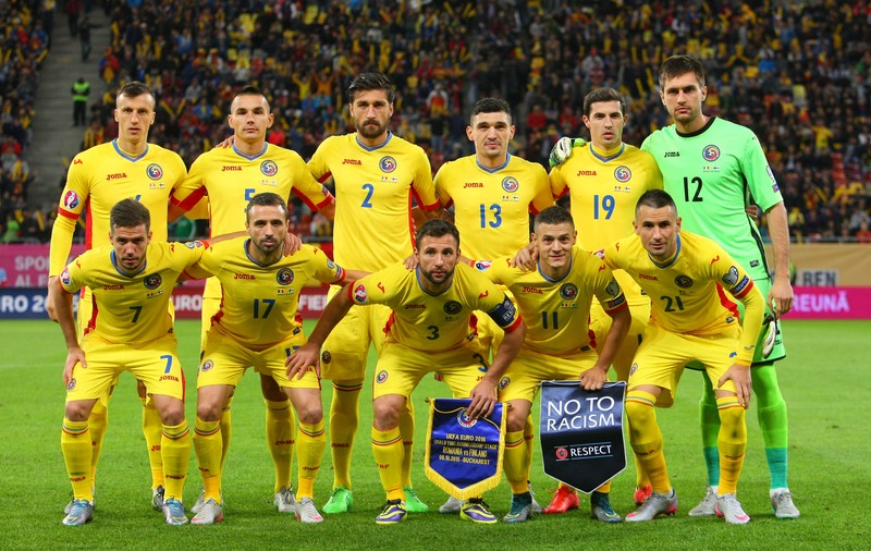 PRELIMINARIILE EURO 2016 / Reacție scandaloasă a apărătorului băcăuan Vlad Chiricheș, rezervă incontestabilă la Napoli, după România - Finlanda 1-1: ^"Luați-le interviu suporterilor. Duceți-vă la cei de la «Eu sunt 12»!"