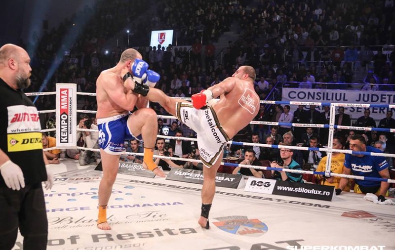 Bătaie ca-n filme pe 1 august la Superkombat Constanţa cu fraţii Stoica şi Cătinaş / Programul galei