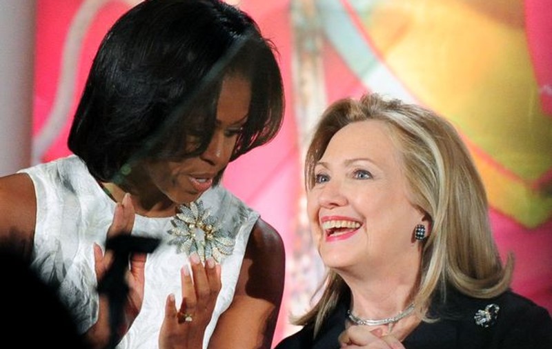Hillary Clinton s-a făcut de râs în timpul discursului istoric al lui Barack Obama | VIDEO