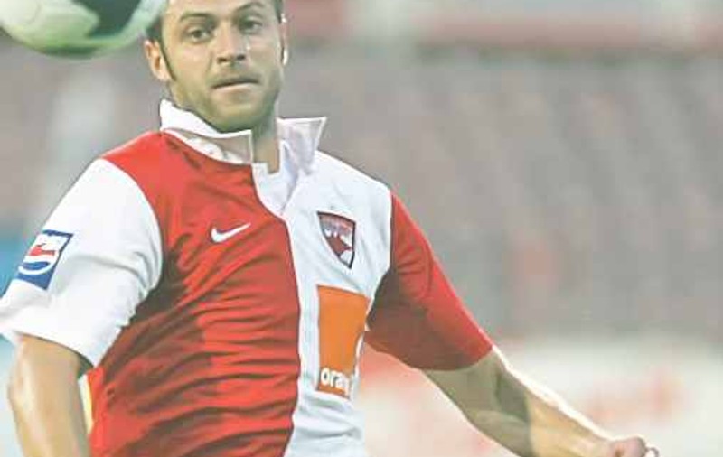 Fanii lui Dinamo l-au depistat pe Pulhac într-un bar: «Cristi, eşti praf!»