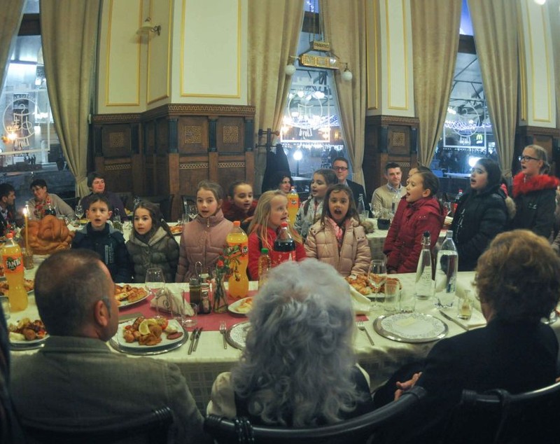 REPORTAJ: Sretan Božić! Badnjakul a arătat un an roditor pentru sârbii care celebrează Crăciunul pe rit vechi| FOTO&VIDEO