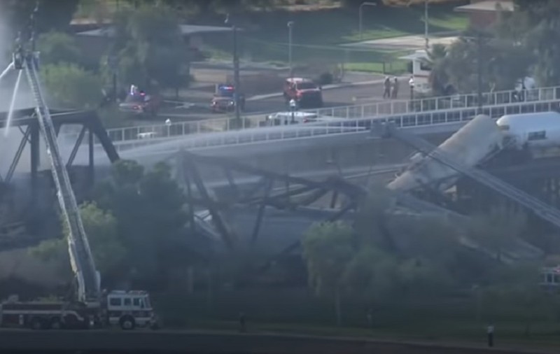 VIDEO | Un pod din Arizona s-a prăbușit parțial, după ce un tren a deraiat