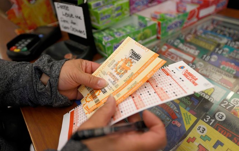Premiu fabulos la loteria americană. Un jucător din Illinois a devenit miliardar în dolari cu un singur bilet