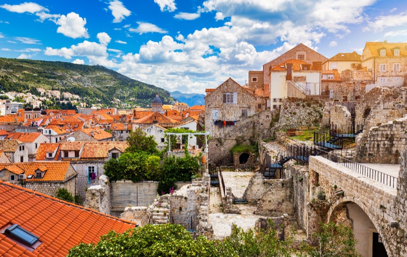 Orașul de la malul mării unde turiștii au ajuns să fie mai mulți decât localnicii: au fost 6,5 milioane de vizitatori doar în 2025