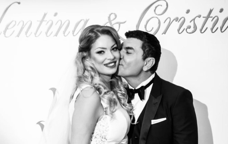 Imaginile cu Valentina Pelinel și Cristi Borcea de Revelion au atras atenția fanilor. Cum s-au pozat: „Parcă sunteți de la muzeul de ceară”