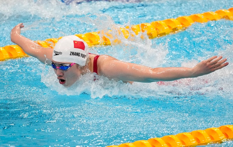 Înotătorii de top chinezi au fost depistați dopați în 2021, ​​au fost lăsați că concureze și au câștigat aurul olimpic la Tokyo, scrie New York Times