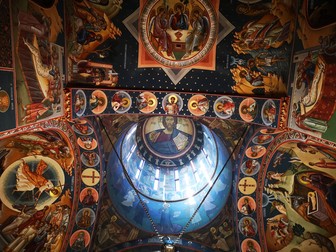 Sfinții Trei Ierarhi