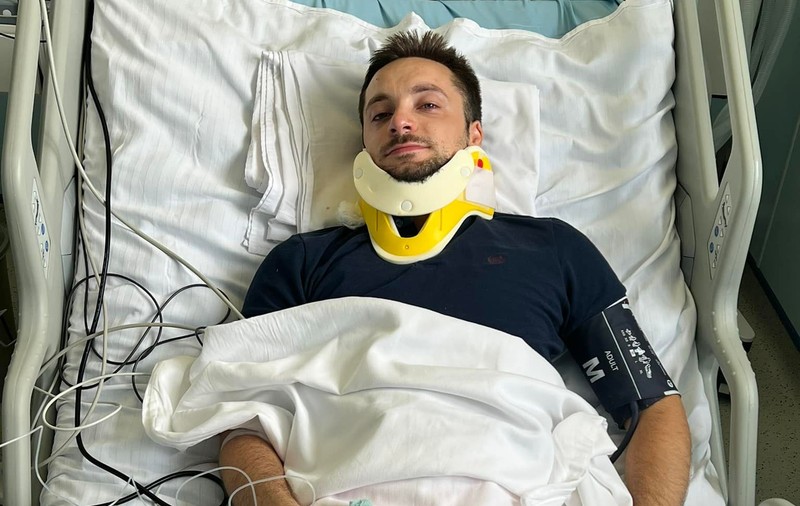 Deputat USR, în spital, după ce a căzut în curte: „Nu îmi simt partea stângă a corpului. Voi fi operat pe coloană”