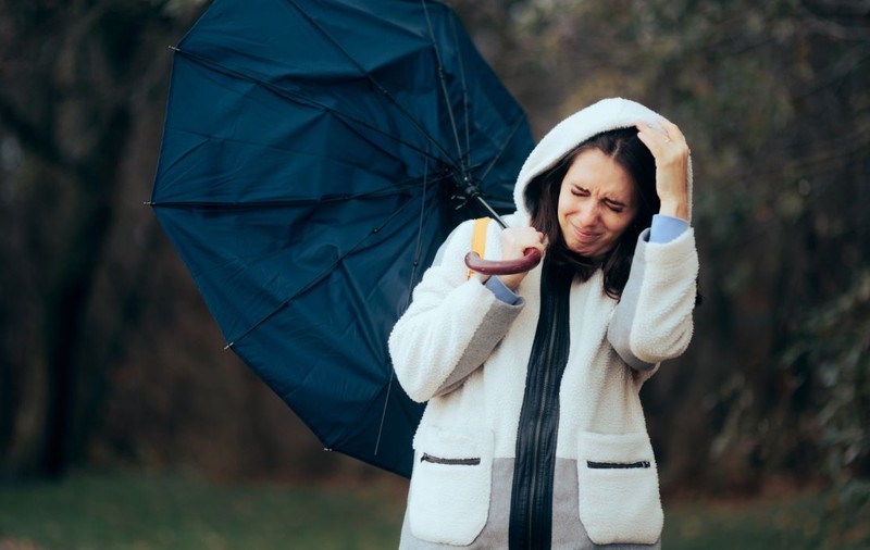 Ploi torențiale, vijelii și grindină, în București și alte 26 de județe. Cât timp sunt valabile avertizările meteo