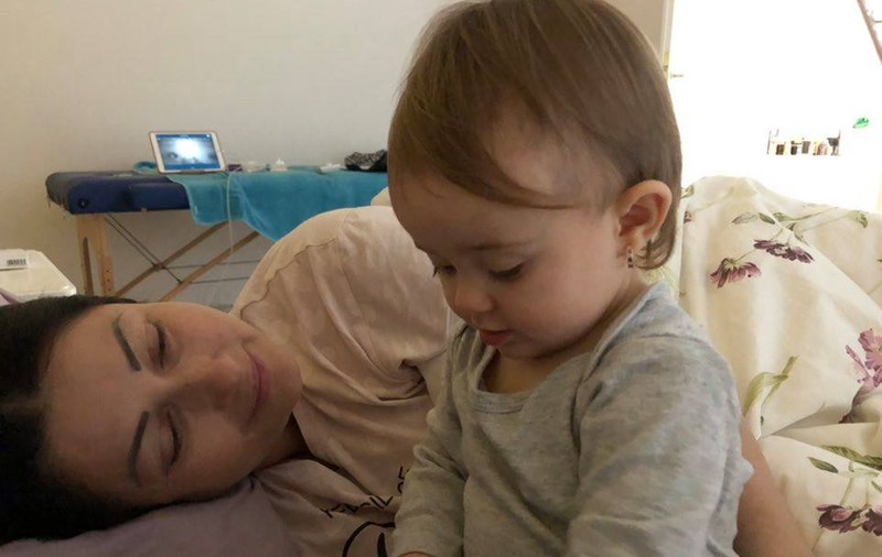 Cum a reacționat fetița Gabrielei Cristea când a fost scoasă la zăpadă. "Mimoză, mimozică"