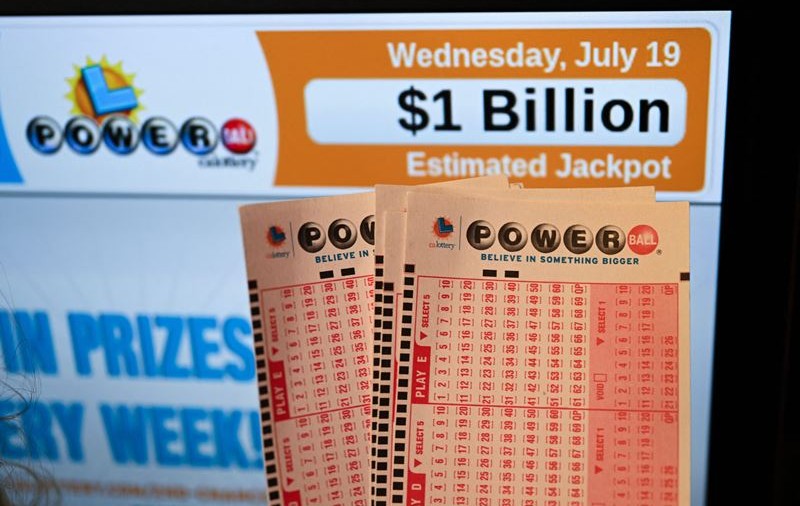 A fost câștigat premiul de un miliard de dolari la Powerball, în SUA. Biletul câștigător a fost pus în California