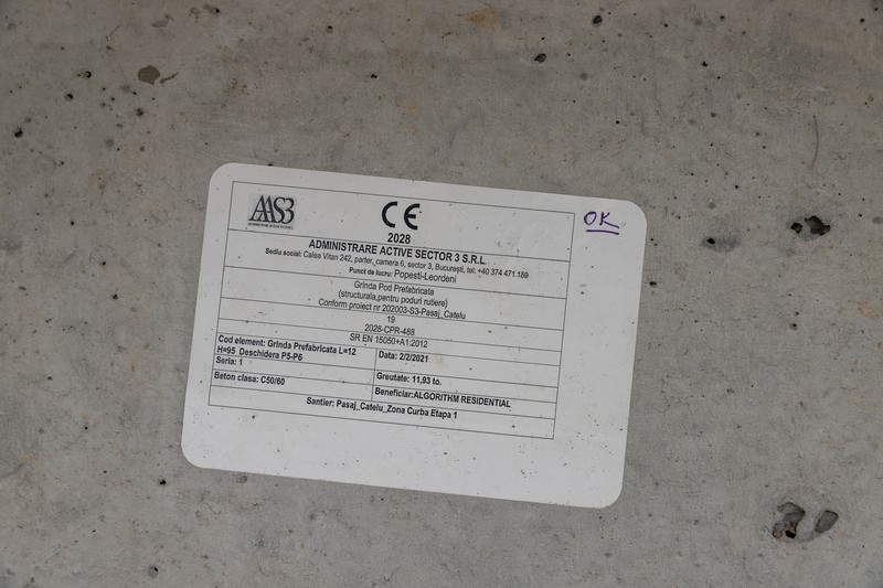 Una dintre etichete, cea bună