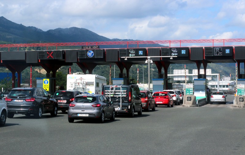 O destinație de vacanță populară anunță taxe de drum mai mici pentru șoferi, pe mai multe autostrăzi. Cine va beneficia de reduceri