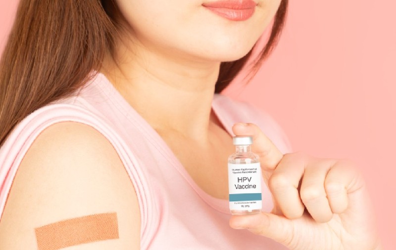 Nicușor Dan a promulgat legea prin care continuă vaccinarea anti-HPV gratuită pentru persoanele între 11 și 26 de ani