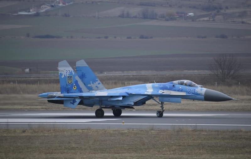 Bulgaria, Polonia şi Slovacia neagă că ar putea furniza Ucrainei avioane de luptă
