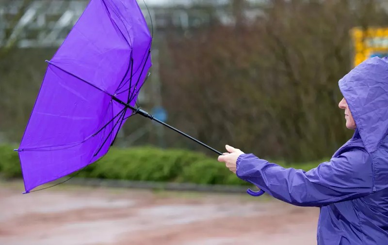 Cod galben de vânt în localităţi din Buzău și în județele Tulcea şi Constanţa. Până când e valabilă alerta meteo