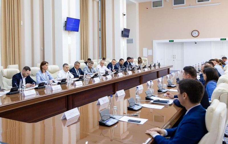 Între motorină mai scumpă și „patriotism economic”: cum arată starea de alertă energetică în Republica Moldova
