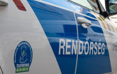 Un român a fost arestat imediat după ce polițiștii au văzut ce ascundea în apartamentul său din Ungaria