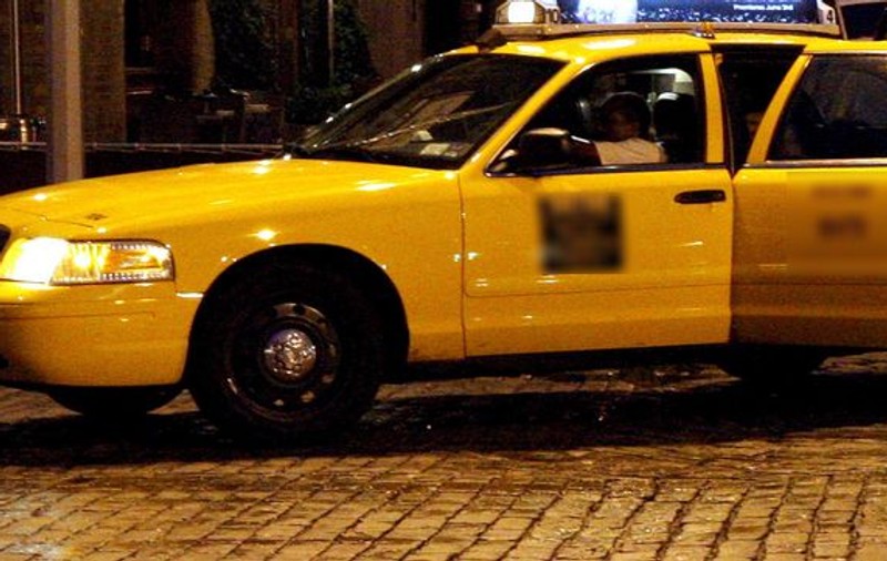 Donează bani pentru un taximetrist onest
