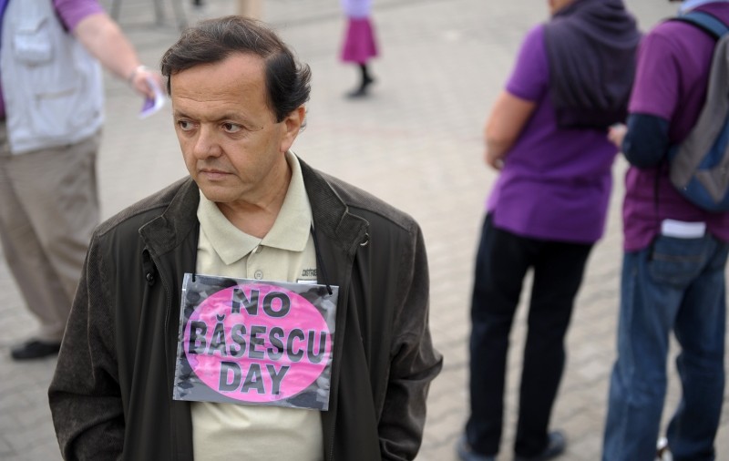 50 de persoane au participat la “No Băsescu Day” 