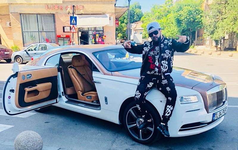 EXCLUSIV/Fitză de manelist. Tzanka Uraganul merge la cântări cu un Rolls Royce Wraith care consumă 22 de litri/la suta de kilometri