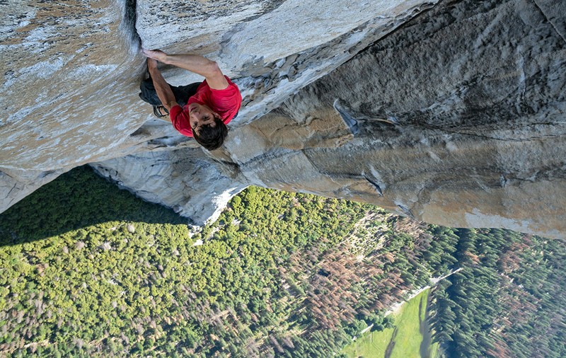 Cronică de film: Free Solo, câștigătorul Oscarului pentru cel mai bun documentar, povestea alpinistului care a intrat într-un pariu unic cu moartea