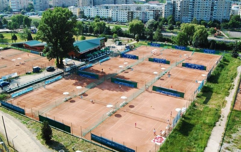 1 MAI sărbătorit prin tenis la Mamaia şi Cluj-Napoca