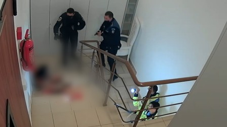 Alexandru Găzdac fusese deja împușcat cu cel puțin 4 gloanțe. Polițiștilor le era teamă să se apropie de el, fiindcă „ne amenința în continuare cu acel cui”.
