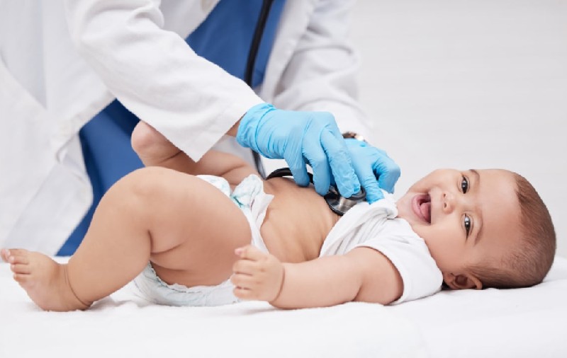Soluția care îi ajută pe bebeluși să scape de durere, când sunt în spital