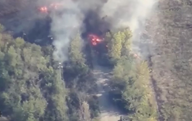 Forțele ucrainene au nimicit o coloană rusească cu HIMARS și drone kamikaze în contraofensiva de la Pokrovsk