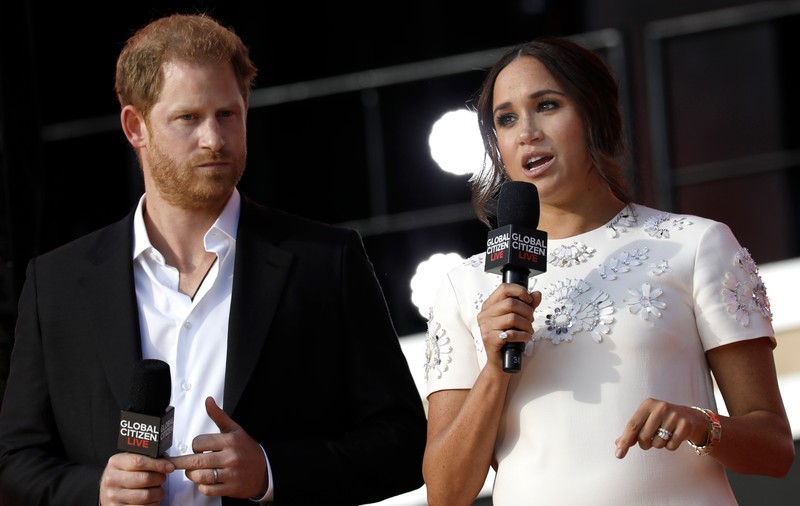 Prințul Harry primea constant reproșuri din partea familiei regale, susține Meghan Markle